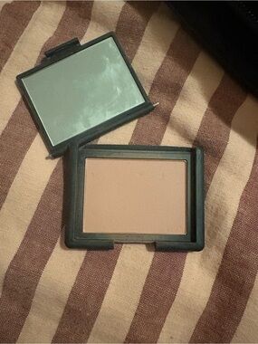 NARS blush behave